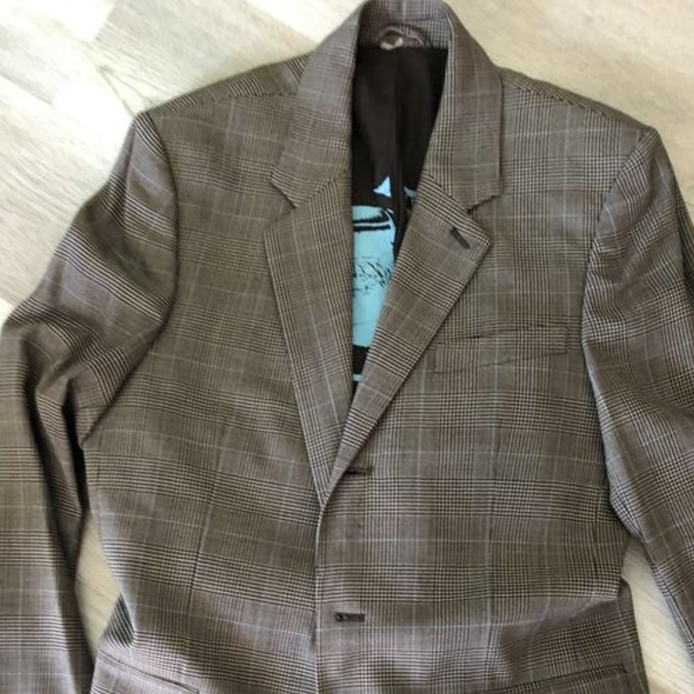 Suit
